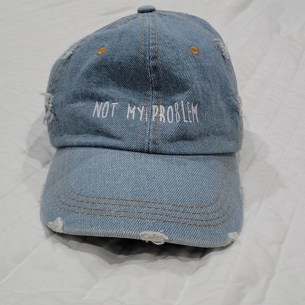 Ladies hat - Picture 1 of 3